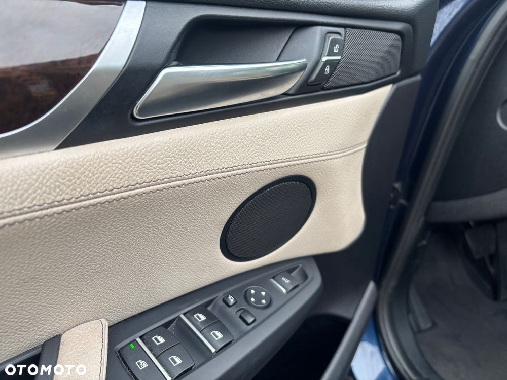 BMW X3 xDrive28i - 17