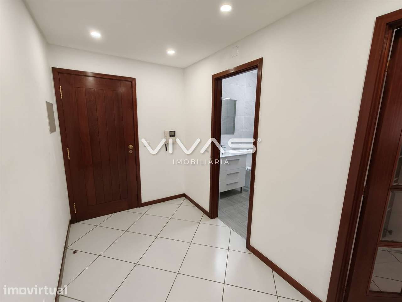 Apartamento T1 Arrendamento em Nogueira, Fraião e Lamaçães,Braga - Grande imagem: 4/10
