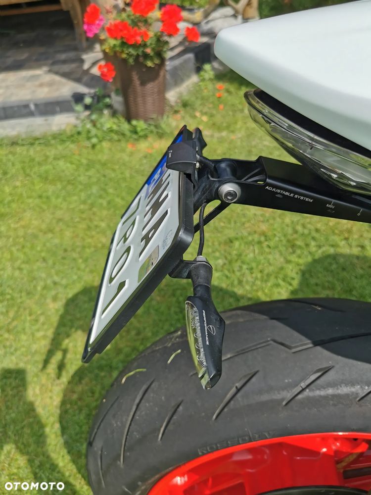 Ducati Monster - 16