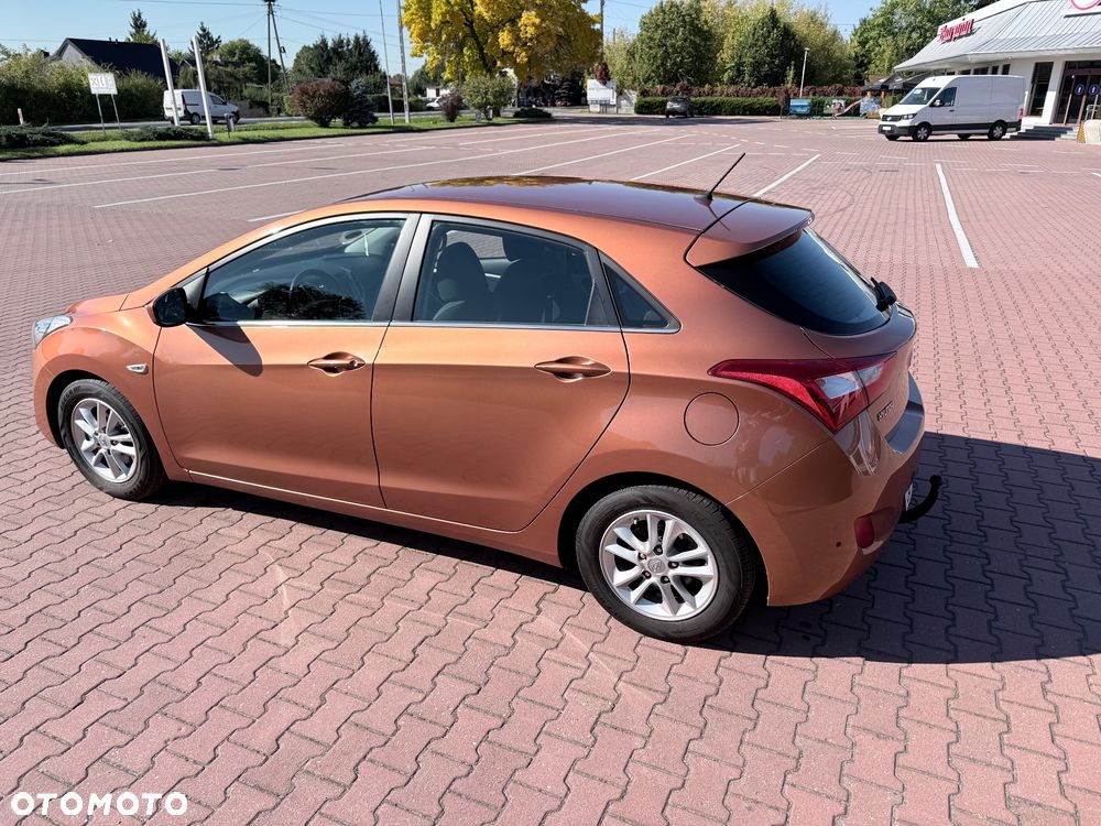 Hyundai i30 1.6 GDI Classic - 24