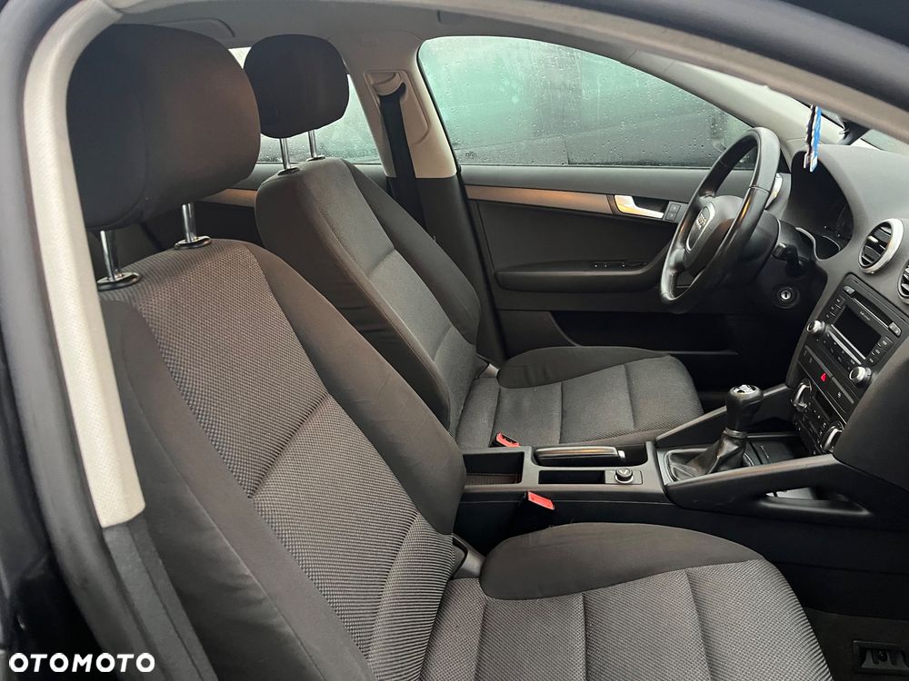 Audi A3 3-drzwiowe 1.6 TDI DPF Ambiente - 15