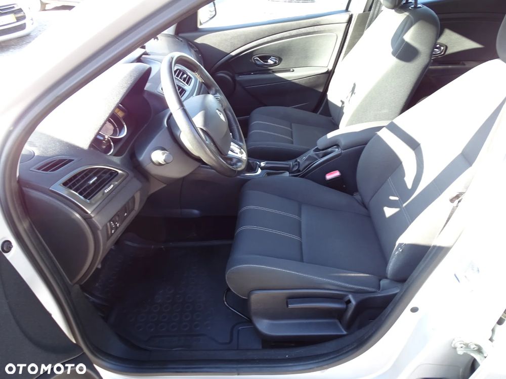 Renault Megane - 25