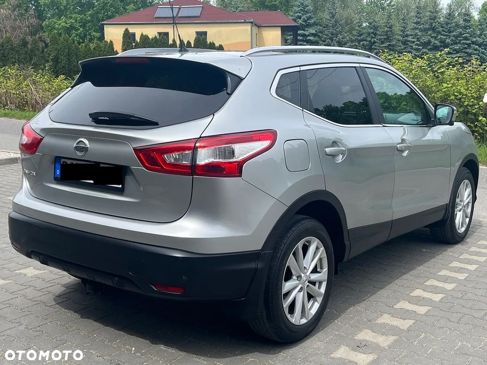 Nissan Qashqai 1.6 dCi Xtronic TEKNA+ - 9