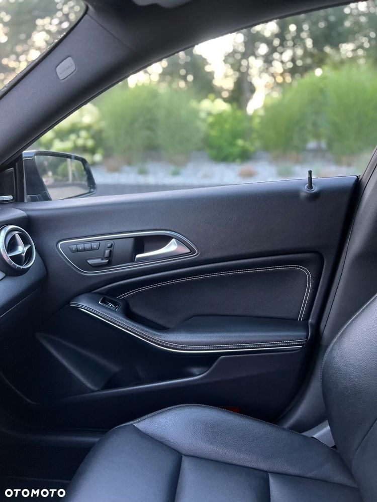 Mercedes-Benz CLA - 14