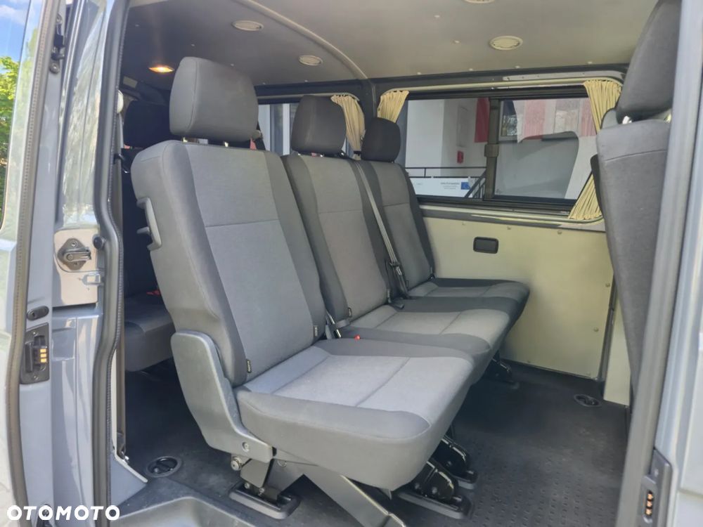 Volkswagen Transporter Lang - 13