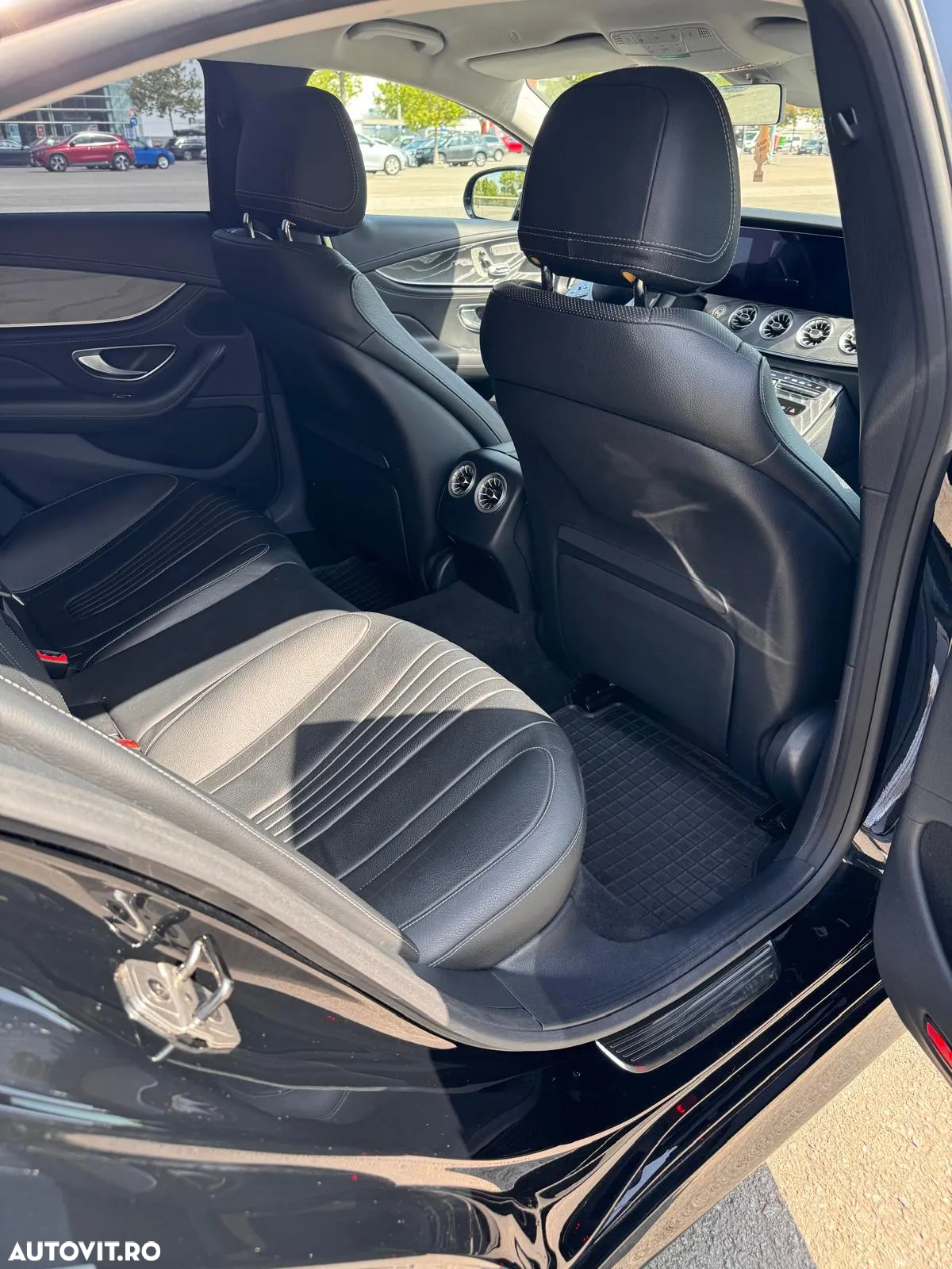 Mercedes-Benz CLS 350 d 4MATIC Aut - 17