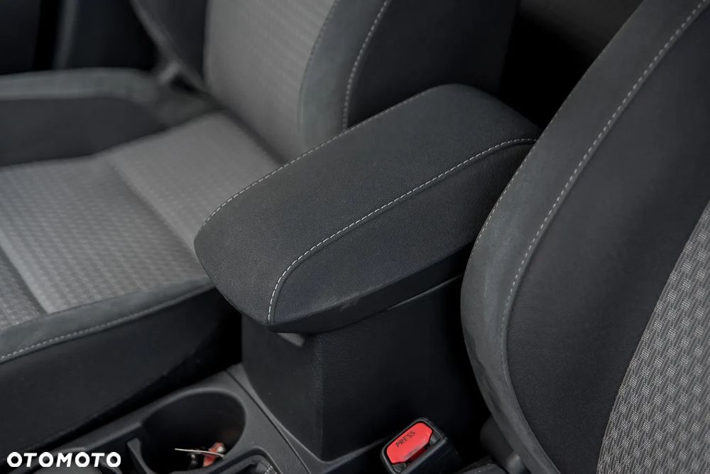 Toyota Auris 1.2 Turbo Touring Sports Comfort - 17