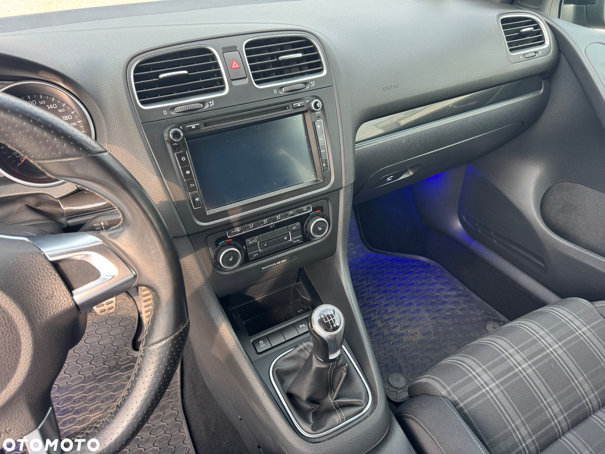 Volkswagen Golf VI 2.0 TDI GTD - 15