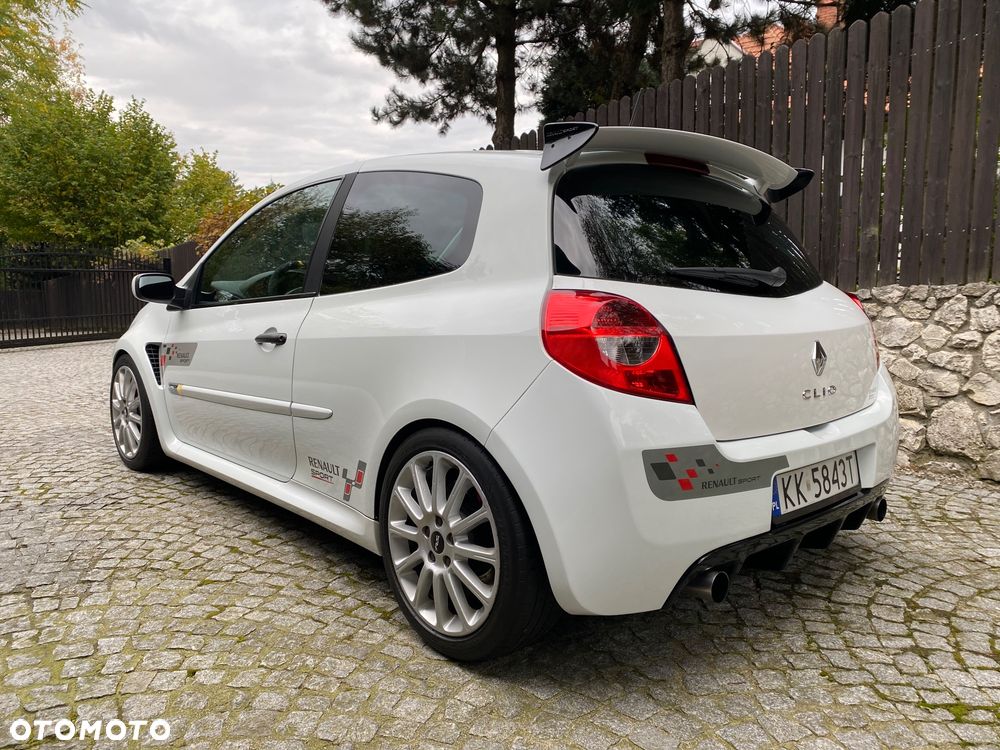 Renault Clio - 16