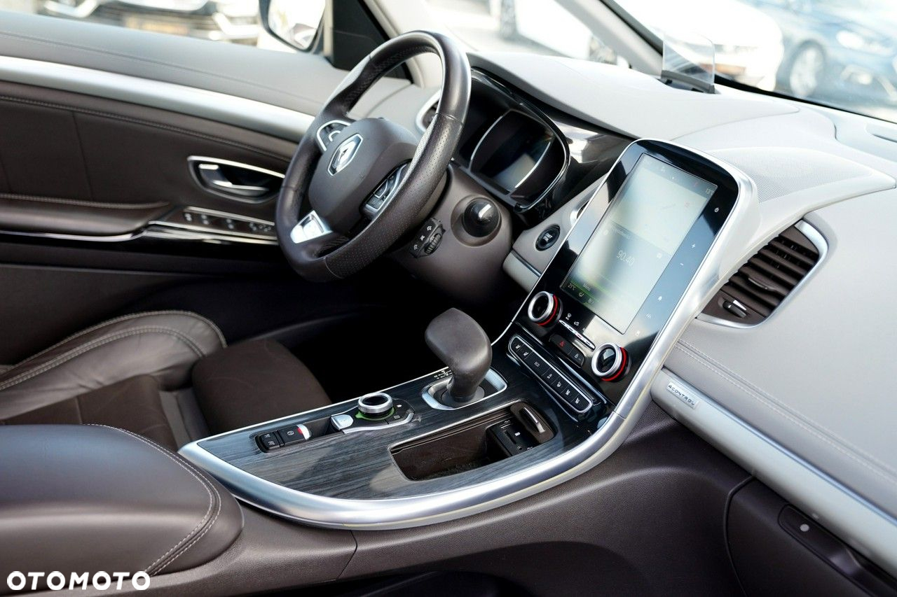 Renault Espace 1.6 dCi Energy Initiale Paris EDC 7os - 27