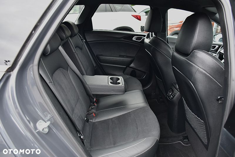 Kia Ceed 1.5 T-GDI OPF GT Line - 23
