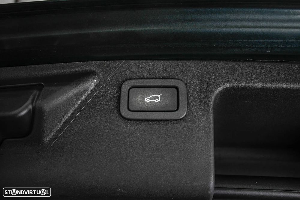 Land Rover Discovery Sport 2.0 eD4 SE - 31