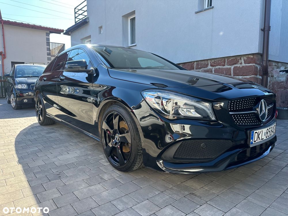 Mercedes-Benz CLA 200 7G-DCT AMG Line - 1