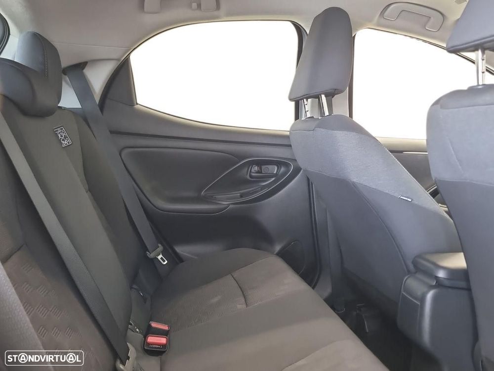 Toyota Yaris - 8