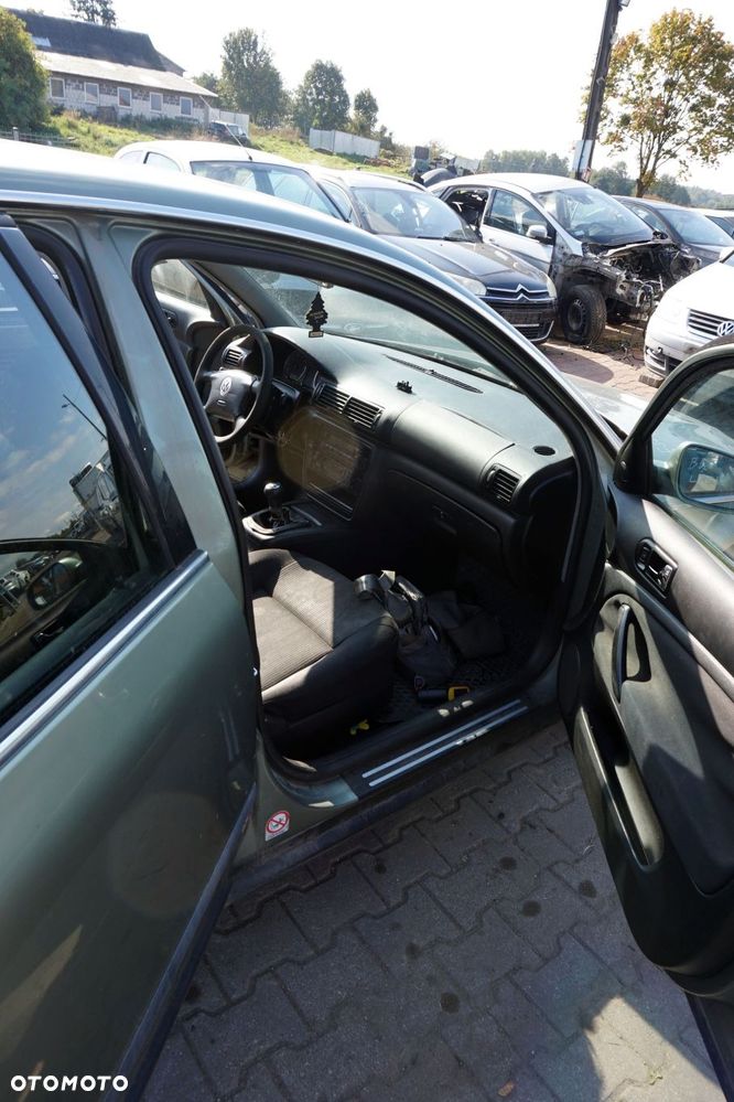 VOLKSWAGEN PASSAT B5 LIFT SEDAN 2002 LA6W 1.6 8V ALZ 102KM DVP ZIELONY FRESCO na części - 16