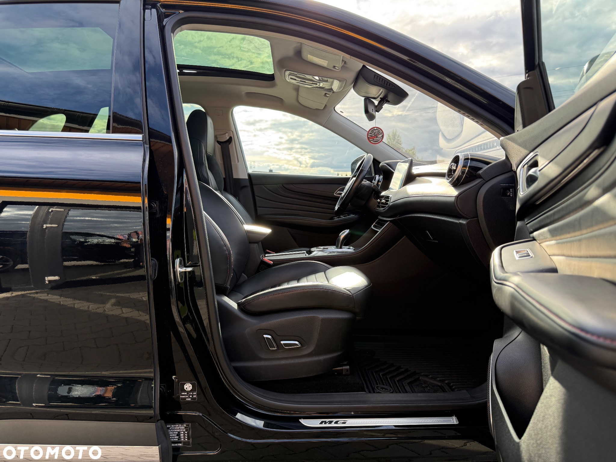 MG EHS 1.5T-GDI PHEV Luxury - 27