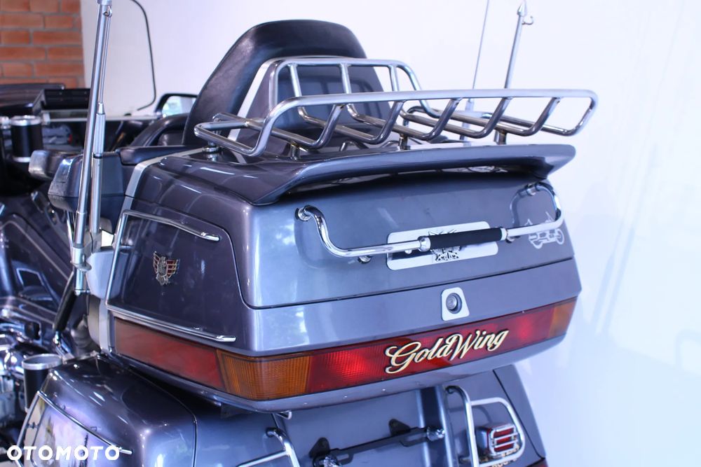 Honda GL - 27