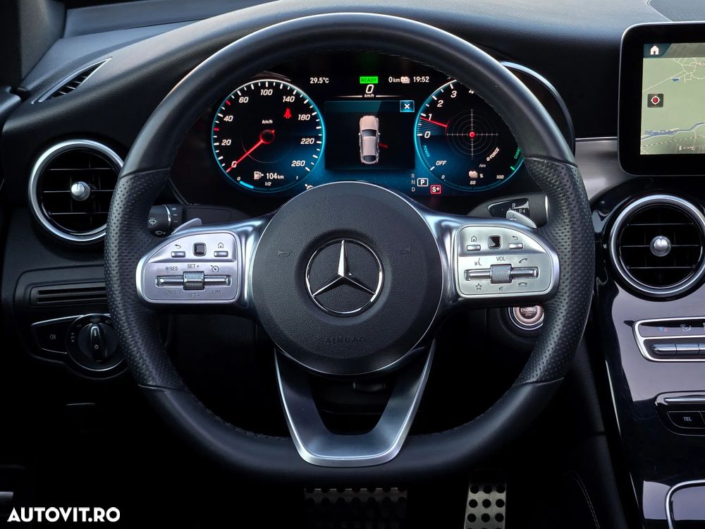 Mercedes-Benz GLC 300 e 4Matic 9G-TRONIC Edition AMG Line - 32