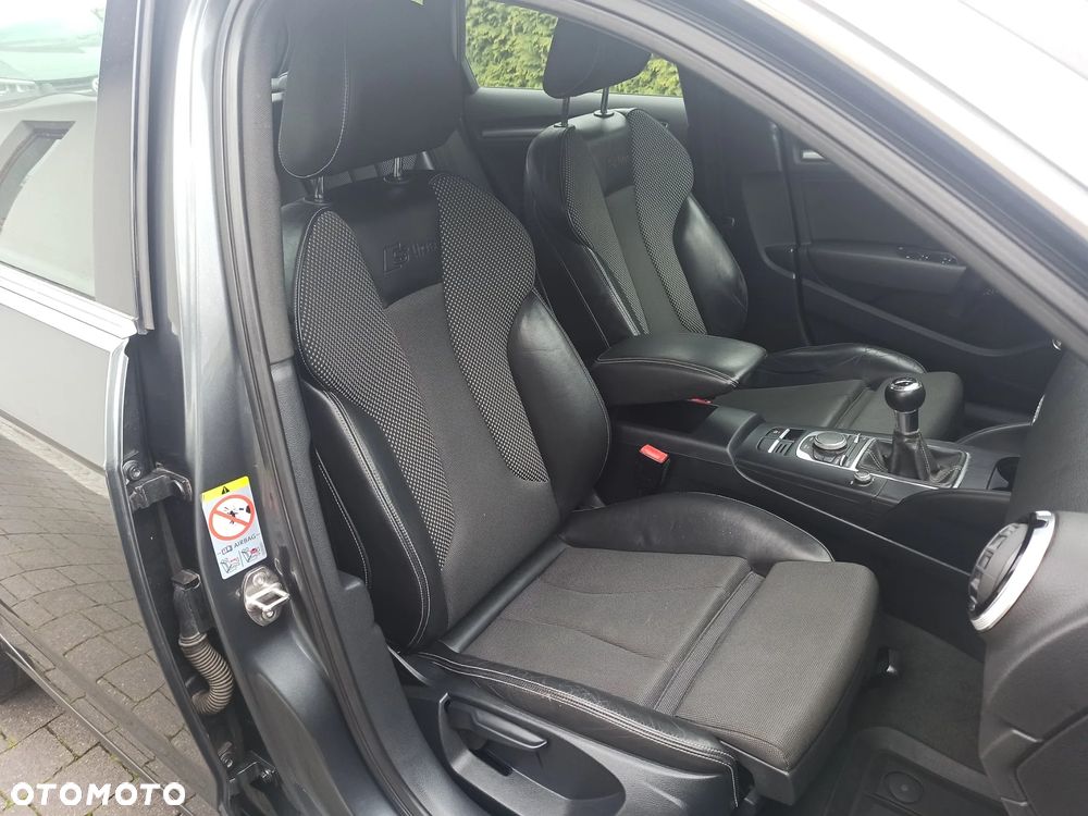 Audi A3 Sportback 2.0 TDI (clean diesel) quattro S line Sportpaket - 9