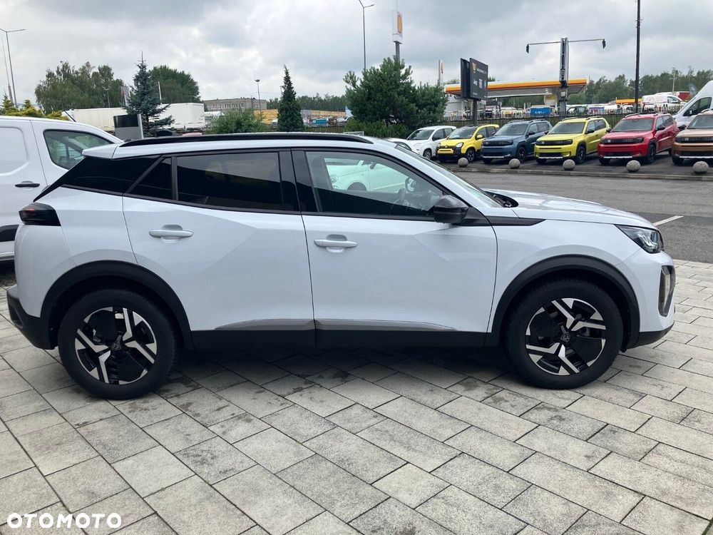 Peugeot 2008 1.2 PureTech Allure S&S EAT8 - 11