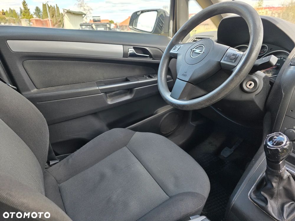 Opel Zafira 1.8 - 10