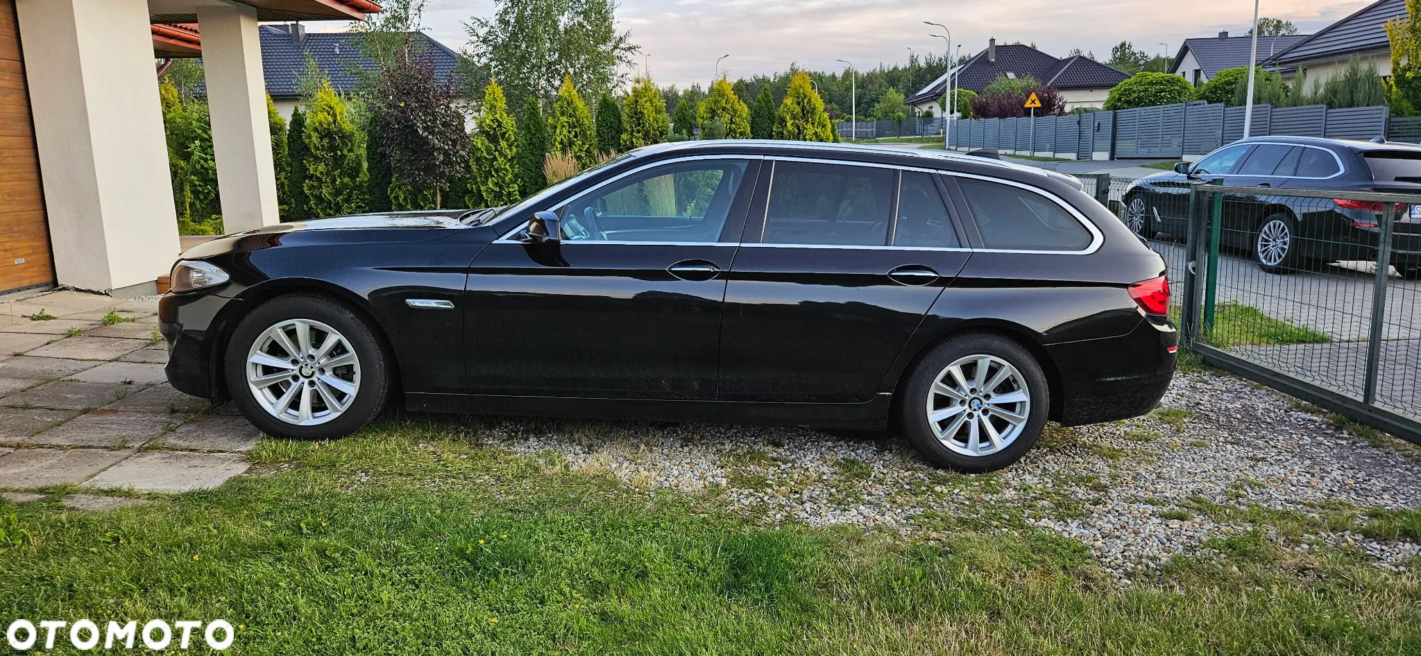 BMW Seria 5 520d - 24