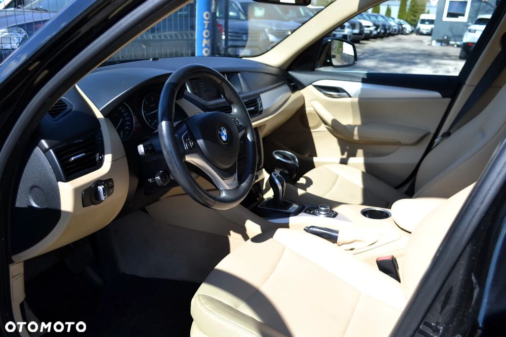 BMW X1 xDrive18d Sport Line - 8