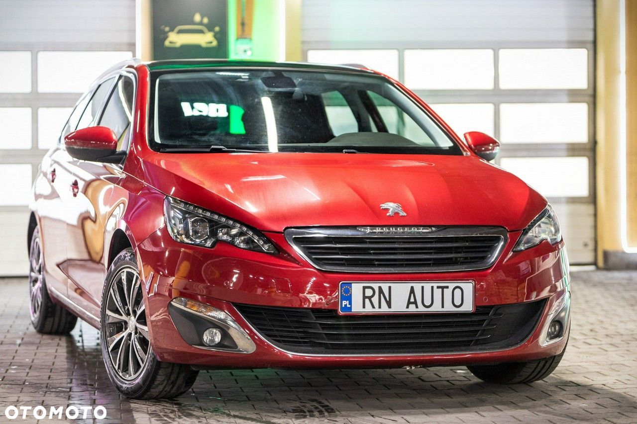 Peugeot 308 - 1
