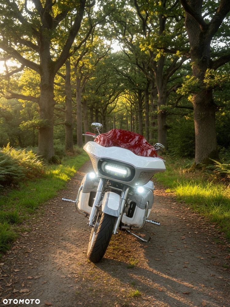 Harley-Davidson Touring Road Glide - 1