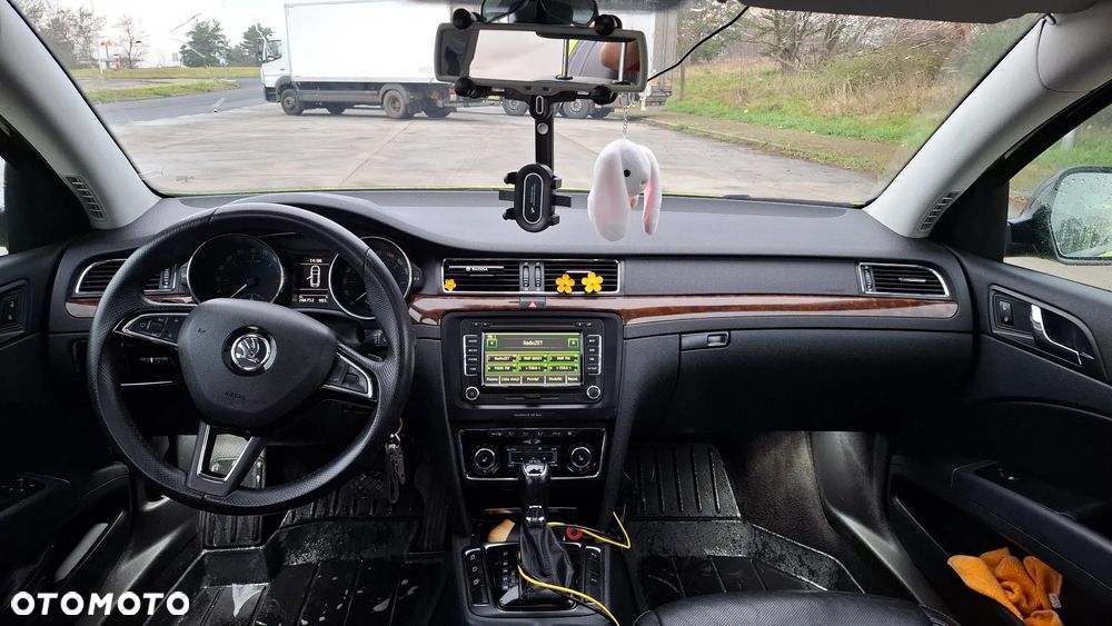 Skoda Superb 2.0 TDI Platinum DSG - 9