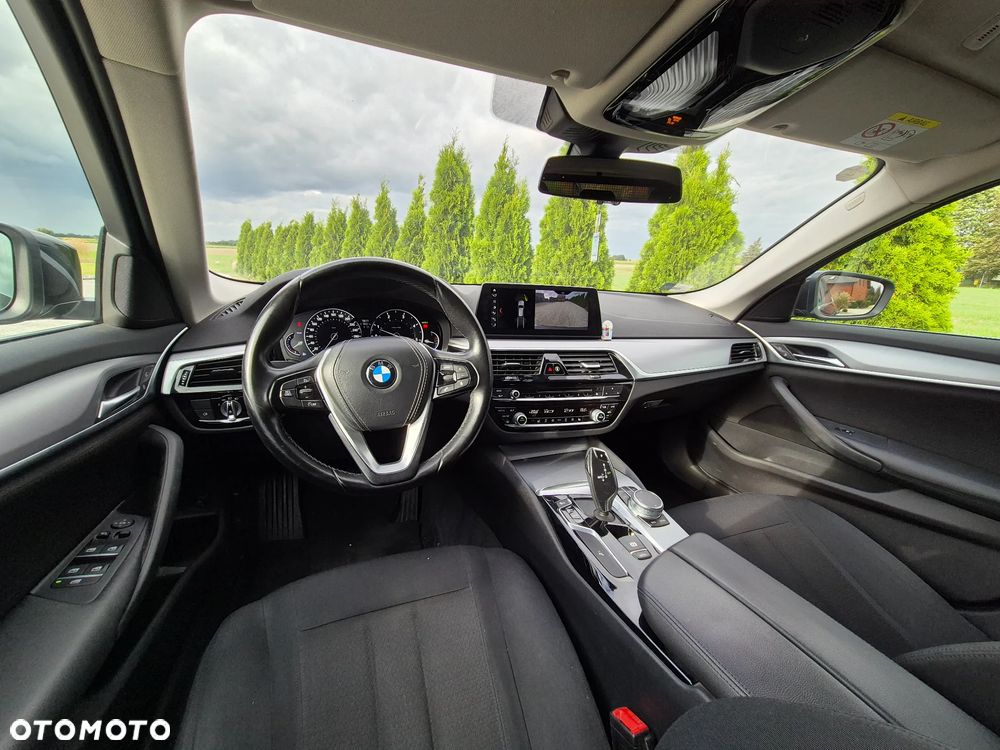 BMW Seria 5 520d - 26