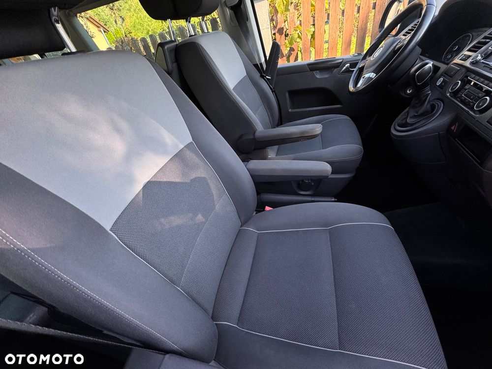 Volkswagen Multivan - 16