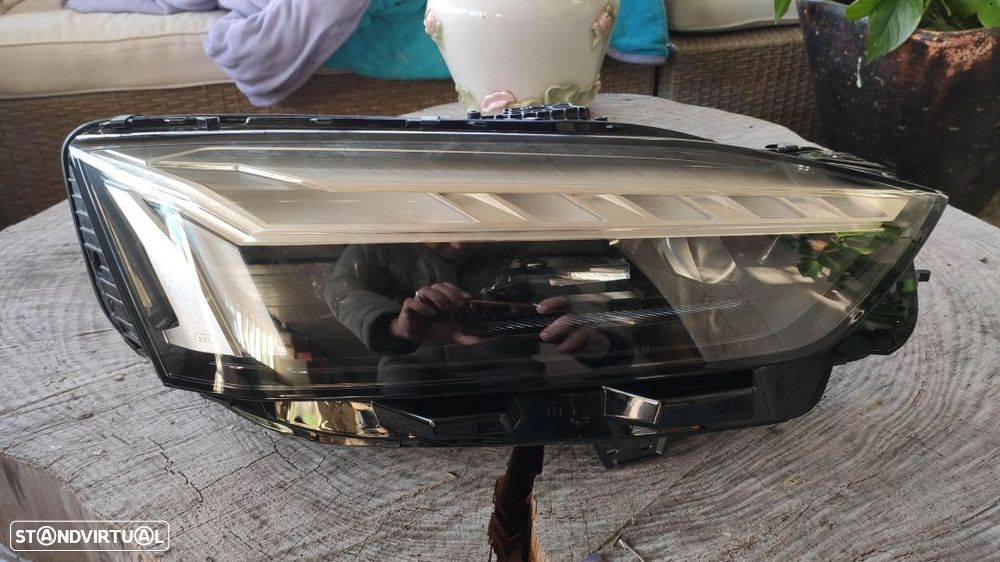 farol direito full Led Audi A4 b9 - 8w6941040 - 1