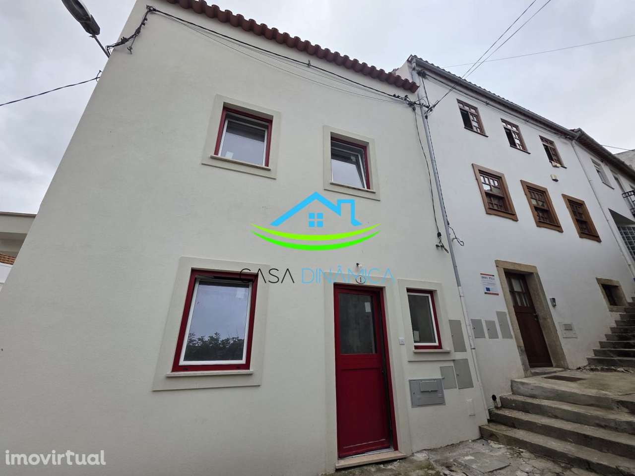 Moradia T2 Totalmente Renovada na Zona Histórica de Montemor-o-Velho - Grande imagem: 2/31