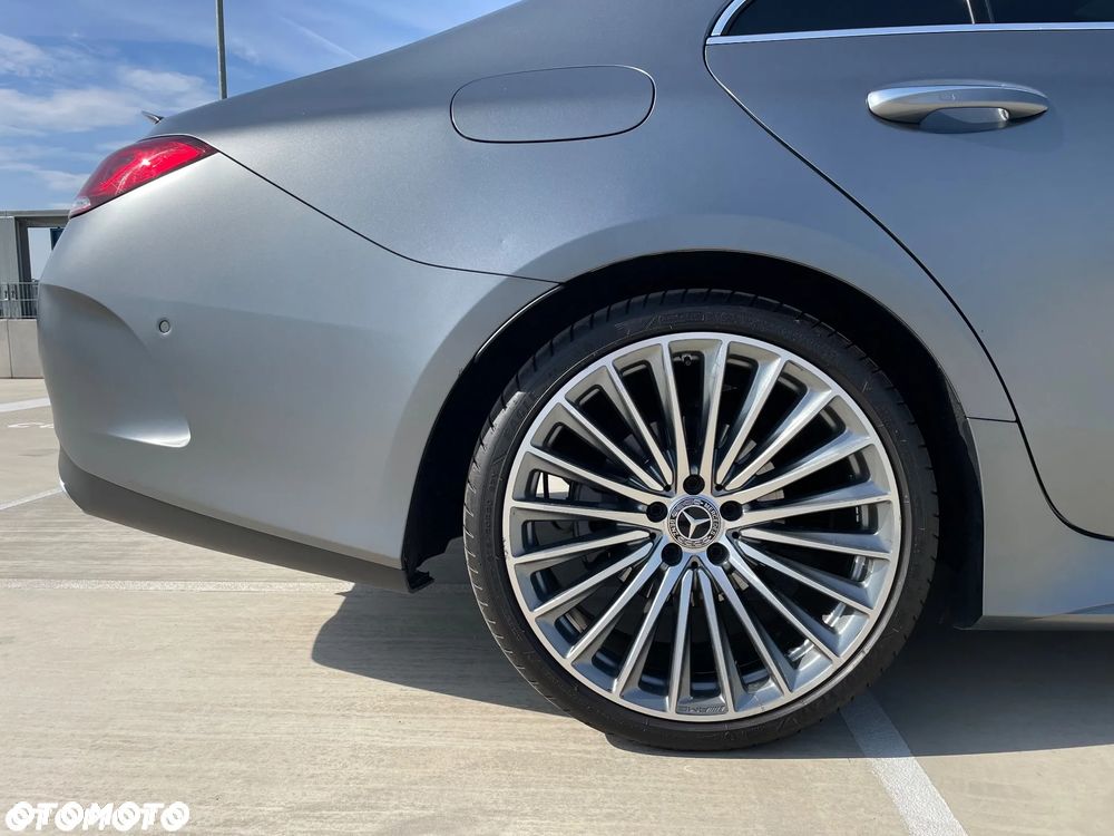 Mercedes-Benz CLS 300 d 4Matic 9G-TRONIC AMG Line - 19