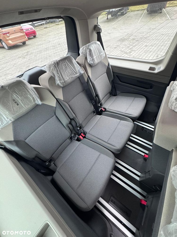 Volkswagen Multivan 2.0 TDI L2 Family DSG - 2