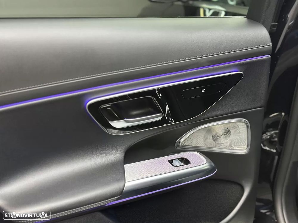 Mercedes-Benz E 300 e Exclusive Line - 40