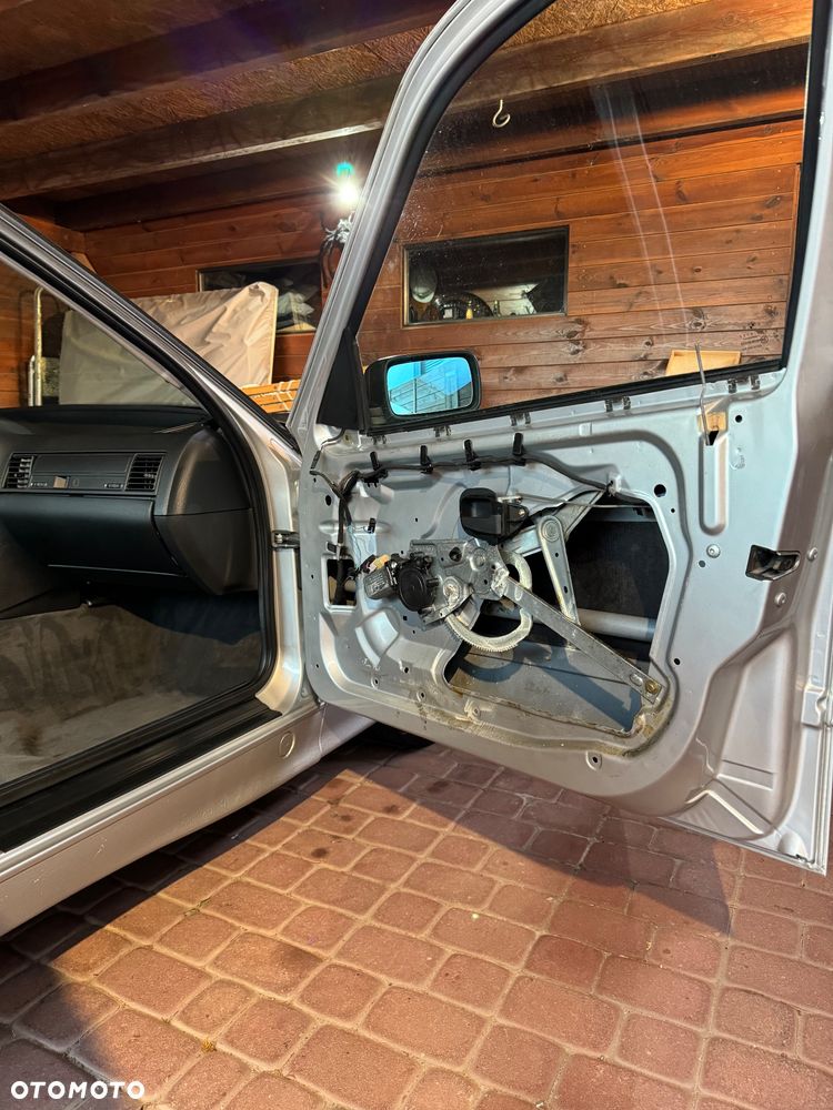 BMW Seria 3 - 32