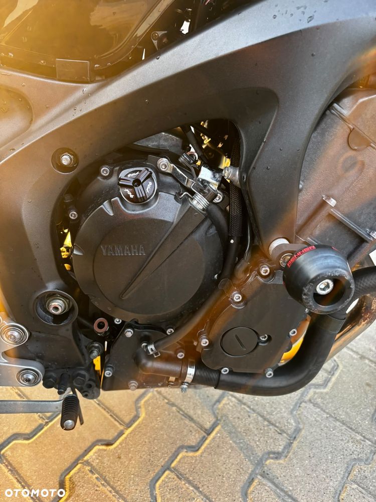 Yamaha FZ6 - 9
