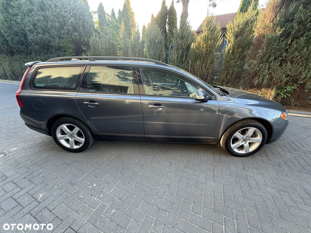 Volvo V70 2.0 - 15