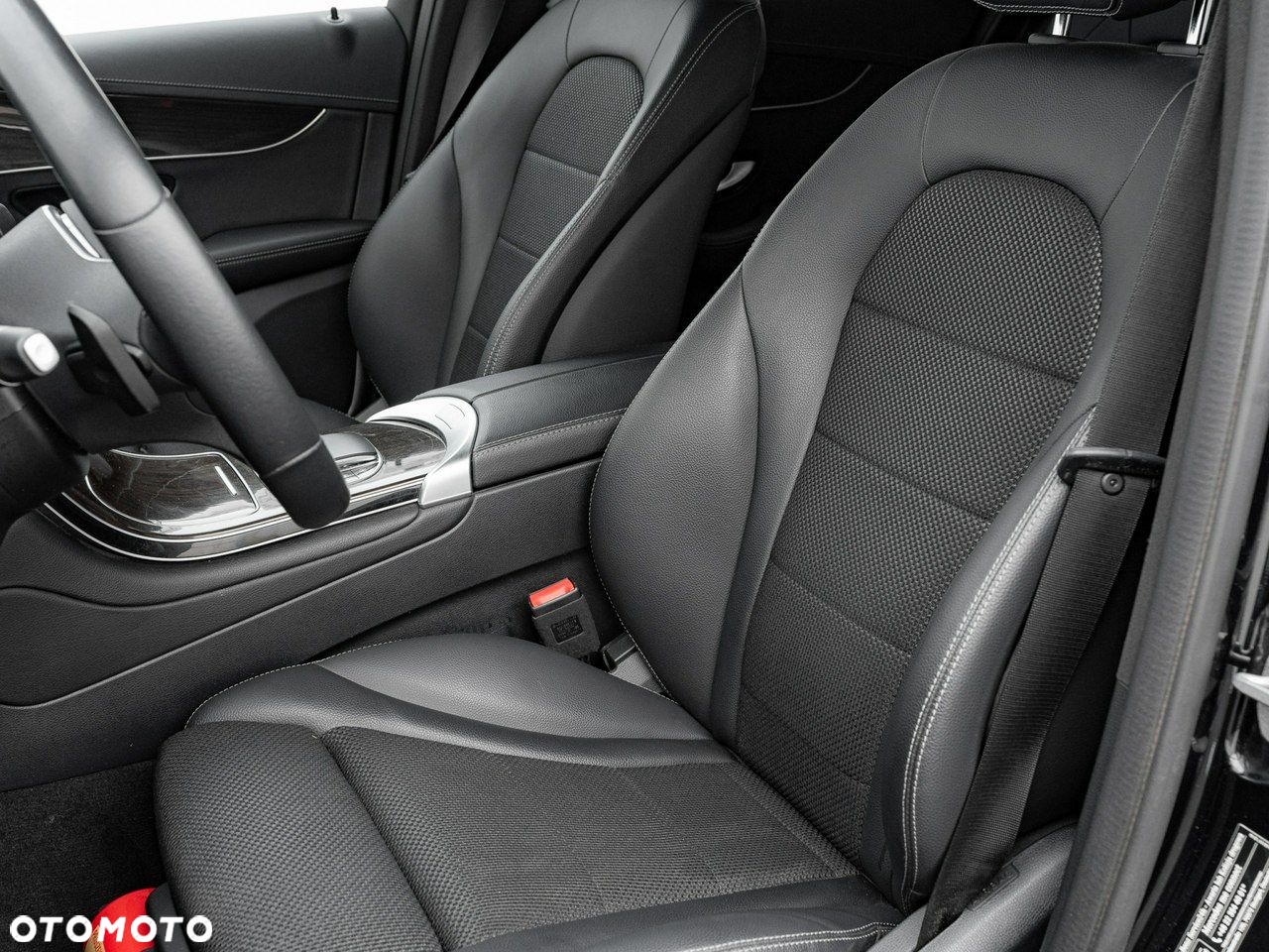 Mercedes-Benz GLC 200 d 4-Matic - 14