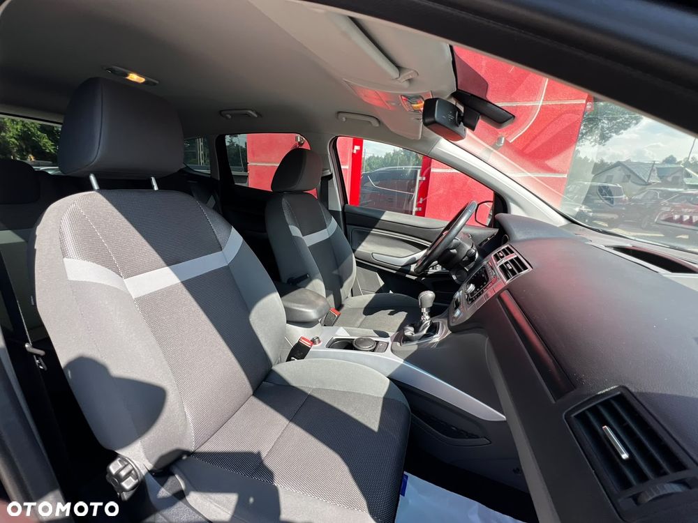 Ford Kuga 2.0 TDCi 4WD Trend - 13