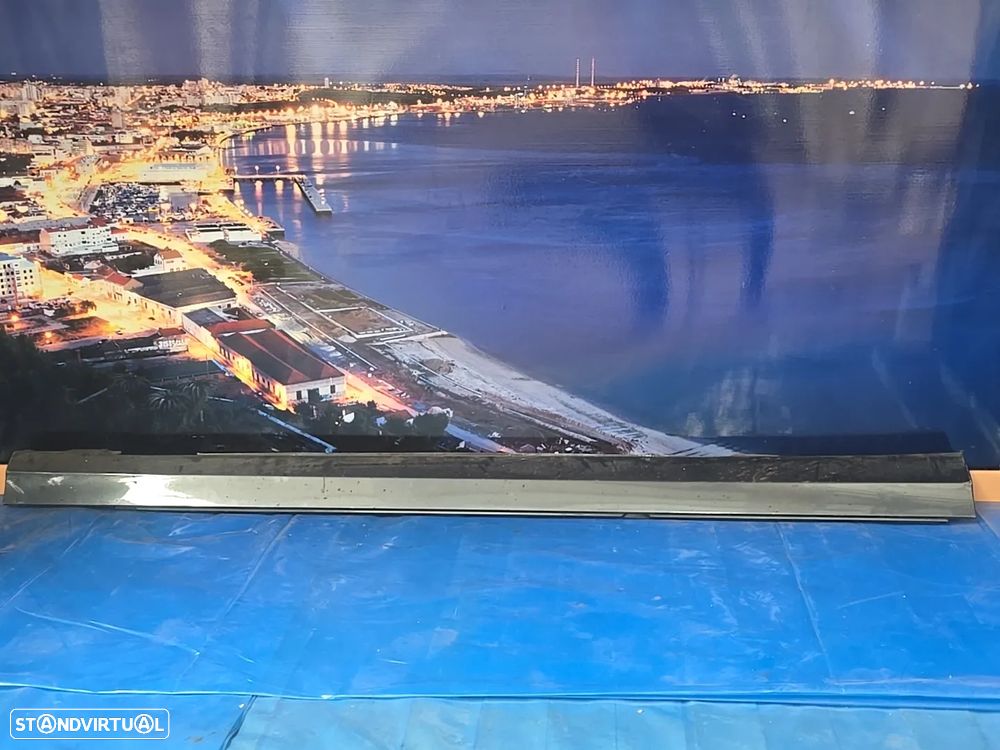 Embaladeira laterais direita para mercedes w204 class C  2011- (2x no estoque) - 1