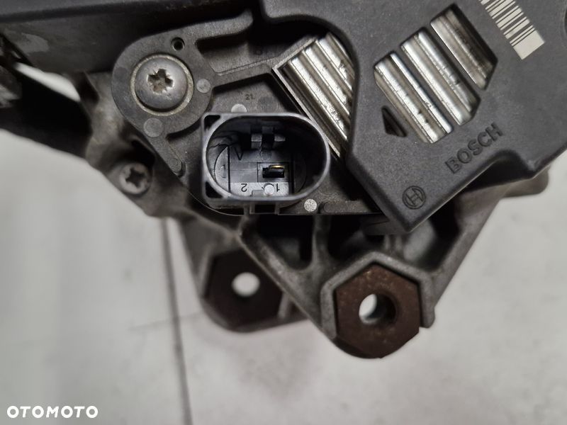 VOLVO V40 II 2 2.0 D ALTERNATOR 30659580 - 10