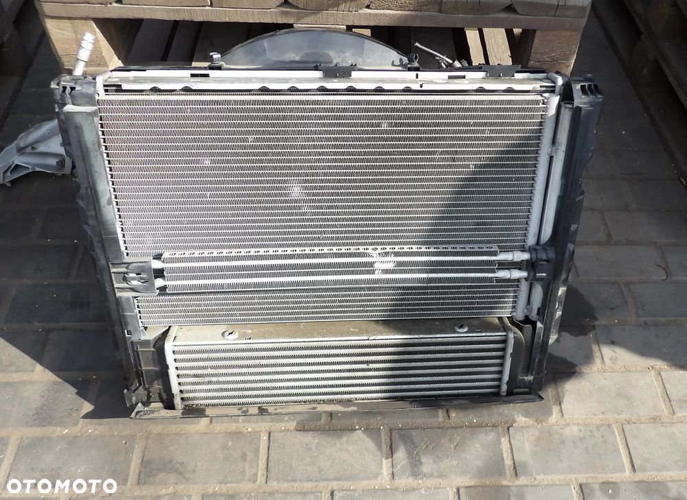 BMW - E81,E87,E84,E91,E92,E93 - CHŁODNICA , WENTYLATORY - KOMPLET - 9206296  7581672  7561712  7536929  7545366 - 1