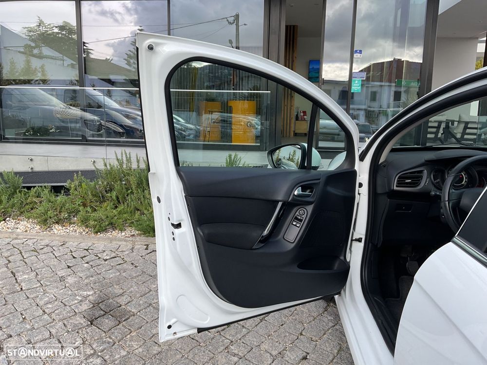 Citroën C3 1.2 PureTech Attraction - 19