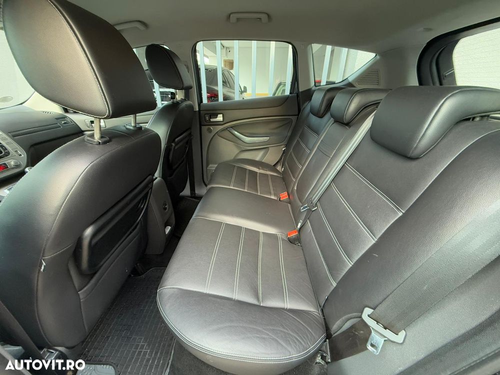 Ford Kuga 2.0L TDCi DPF Titanium - 12
