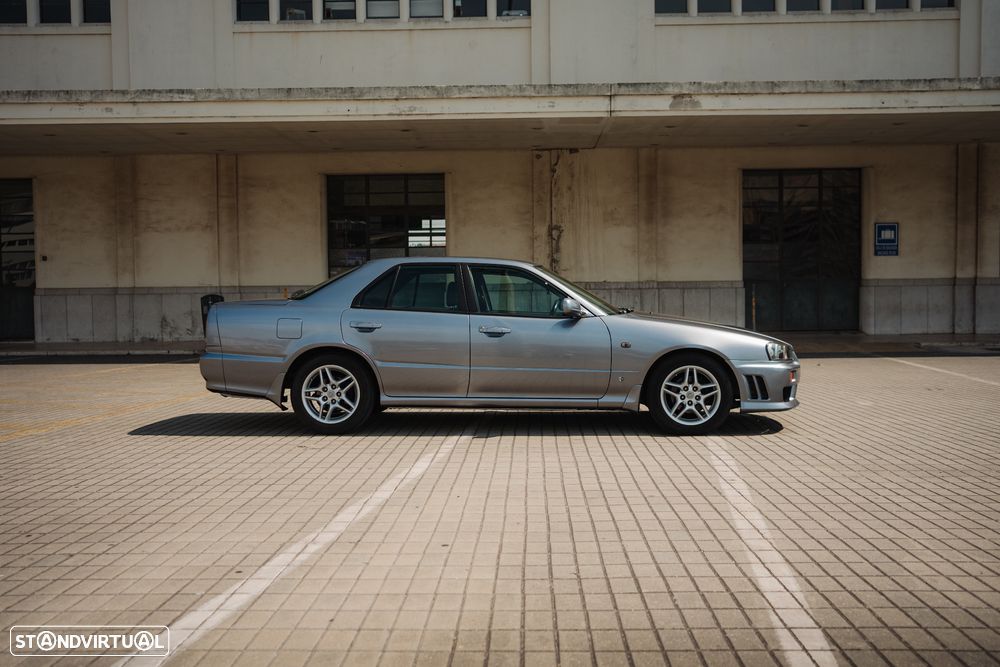 Nissan Skyline - 5