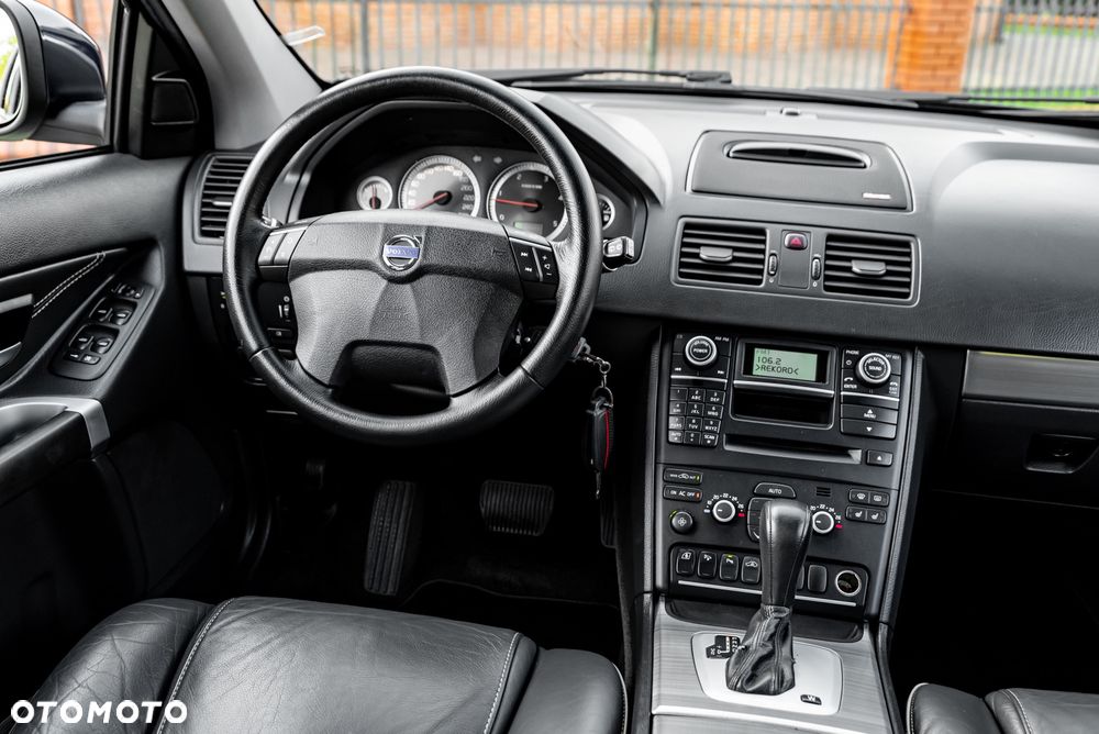 Volvo XC 90 D5 Momentum - 28