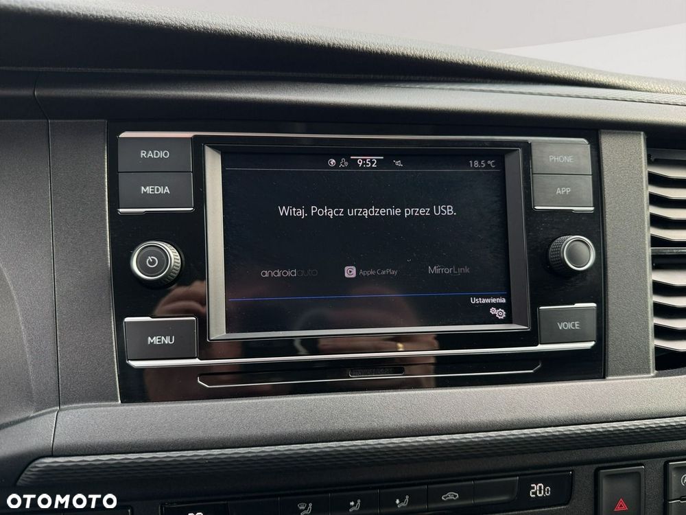 Volkswagen Caravelle - 19